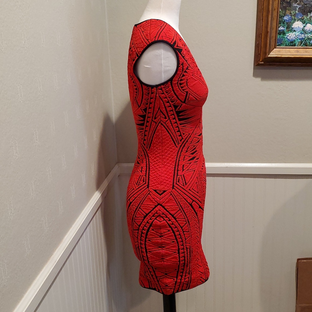 Like New RVN Stretch Knit Body Con Dress - Picture 4 of 12